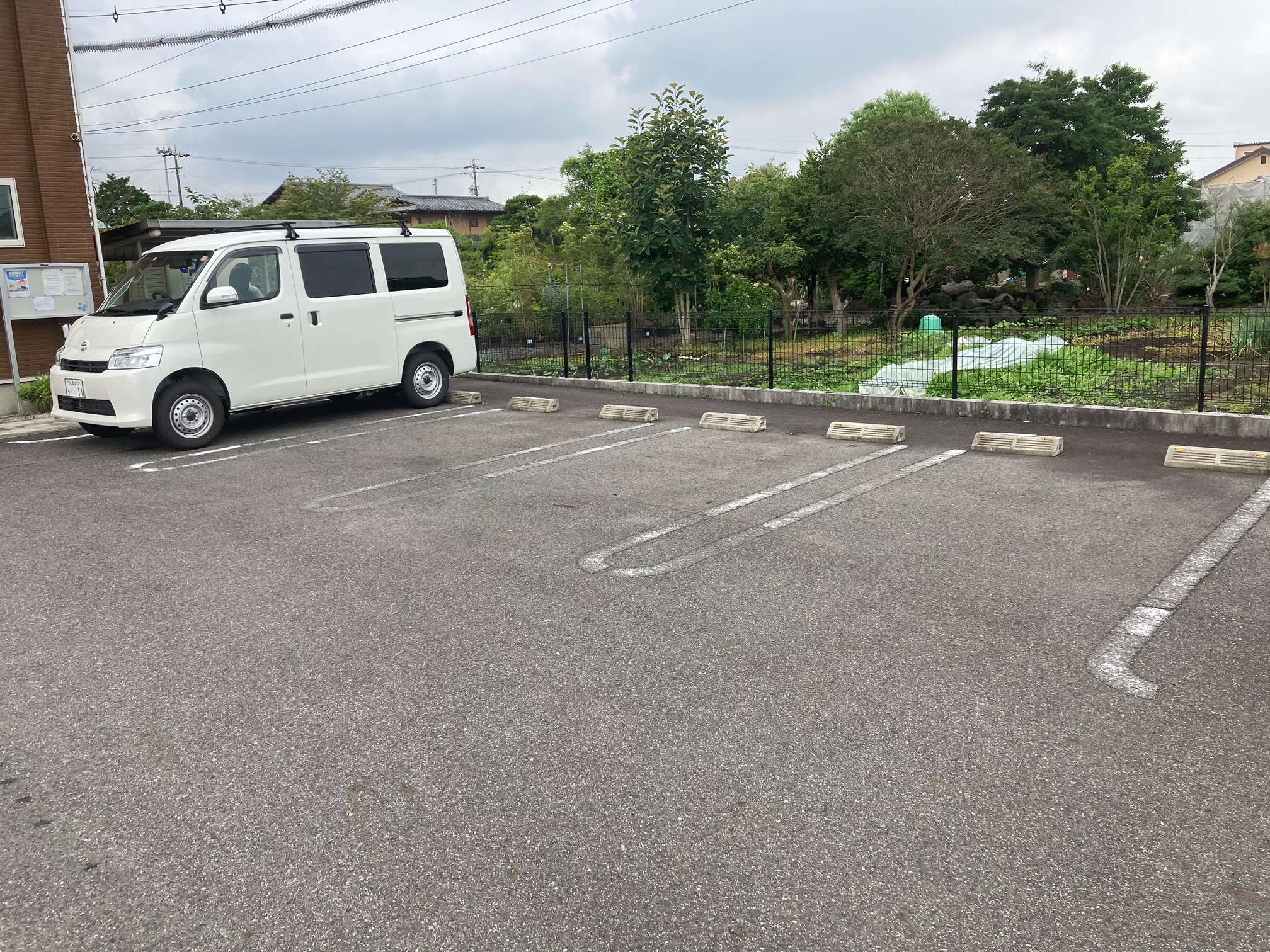 岐阜県可児市川合　駐車場　ライン引き