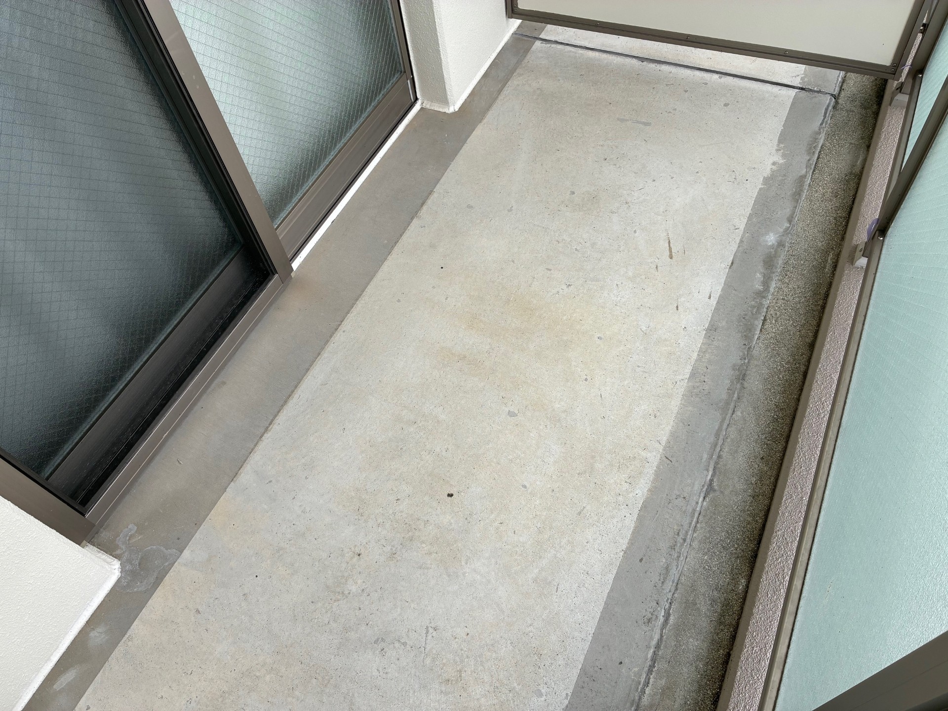 愛知県尾張旭市　マンション　改修工事　ベランダ　ウレタン塗膜防水