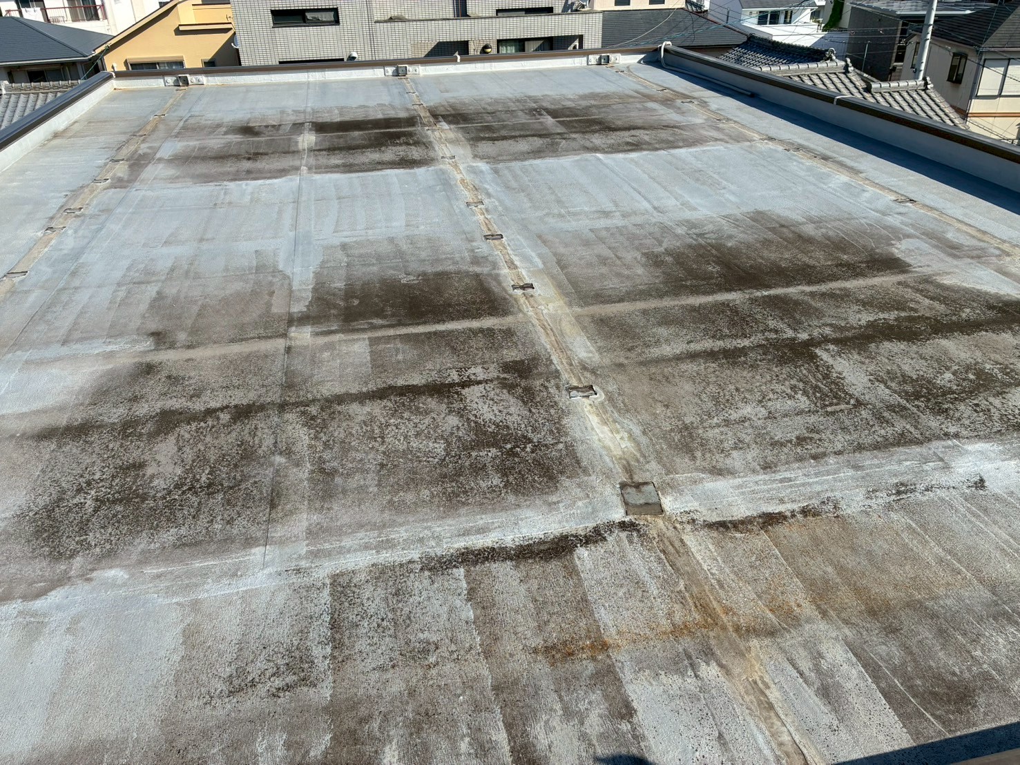 愛知県名古屋市守山区　住宅　屋上　ウレタン塗膜防水
