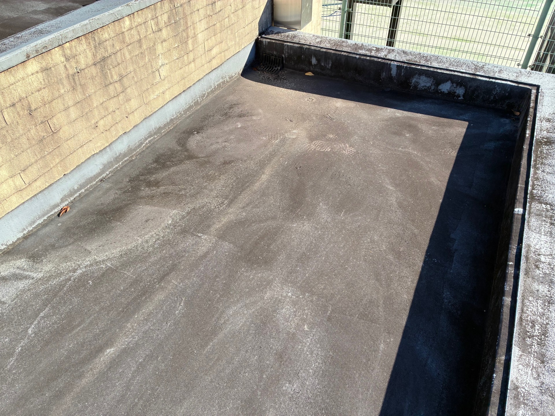 岐阜県多治見市　屋根　ウレタン塗膜防水