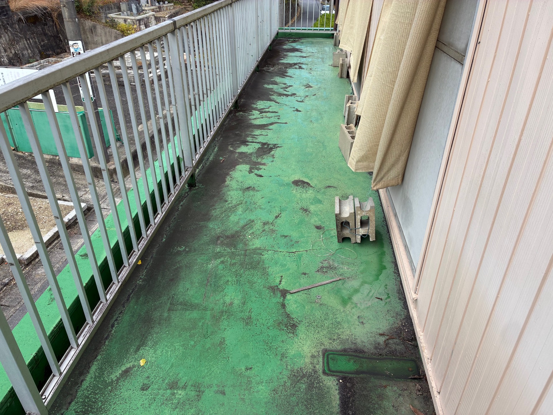 岐阜県多治見市　住宅改修工事　バルコニー　ウレタン塗膜防水