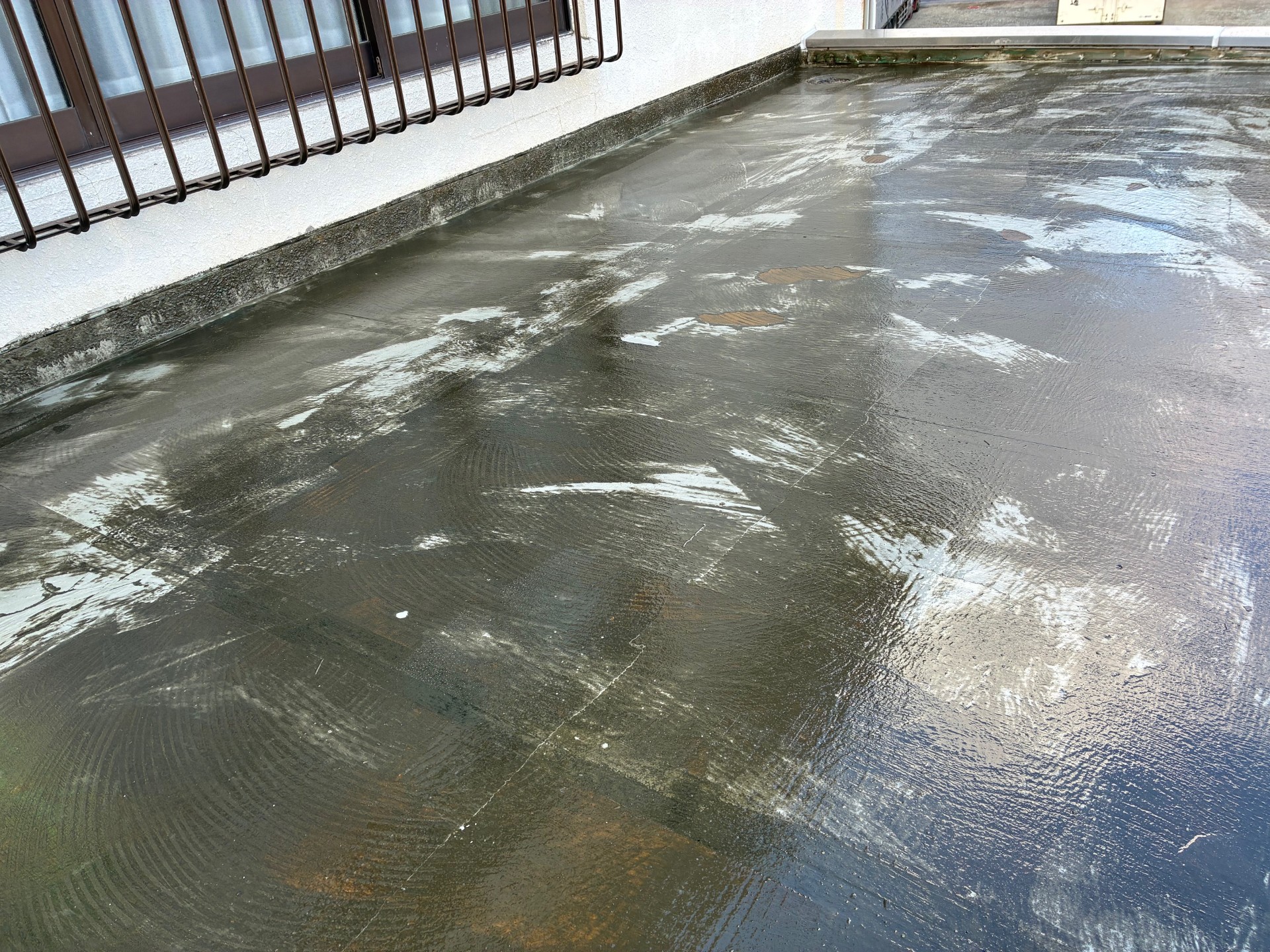 岐阜県多治見市　庇　ウレタン塗膜防水