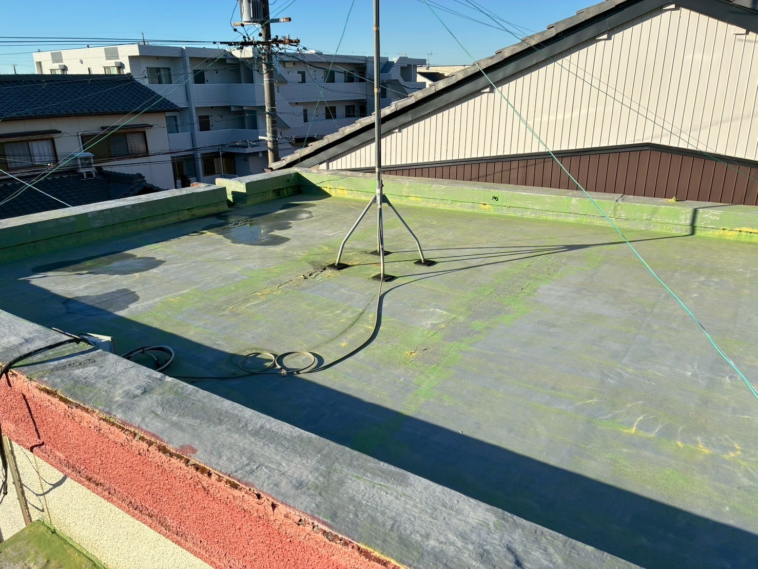 愛知県春日井市　住宅　屋上　ウレタン塗膜防水
