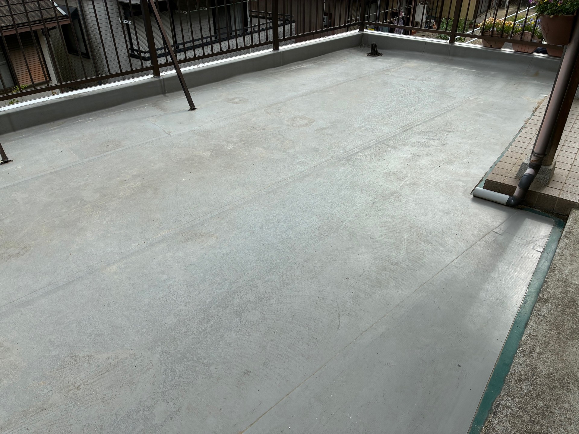 岐阜県多治見市　住宅　テラス　ウレタン塗膜防水