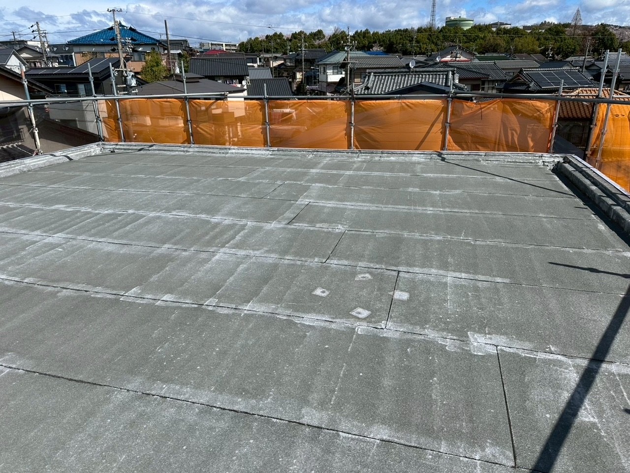 岐阜県多治見市　住宅　屋上　改質（ゴム）アスファルト系塗膜防水