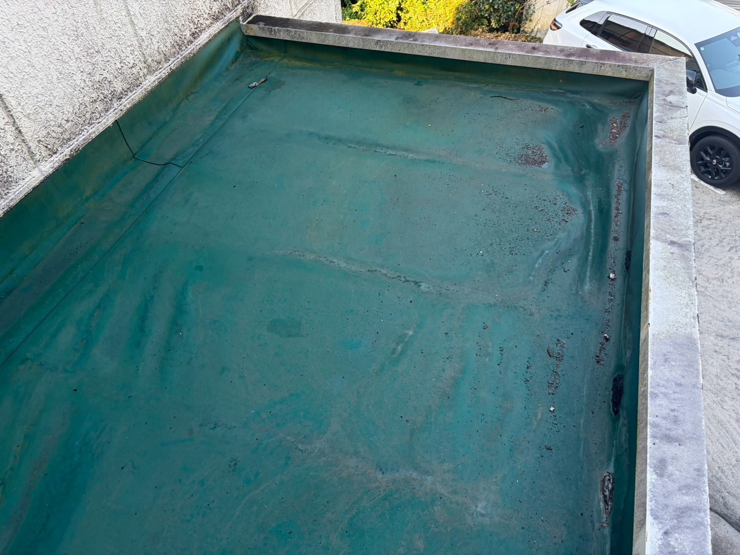 岐阜県土岐市　社屋　玄関庇　ウレタン塗膜防水